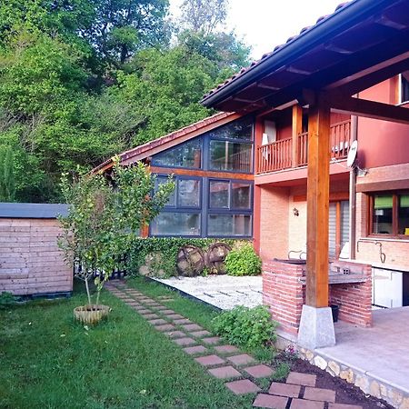 La Casa Malvarrosa Ampuero Exteriör bild