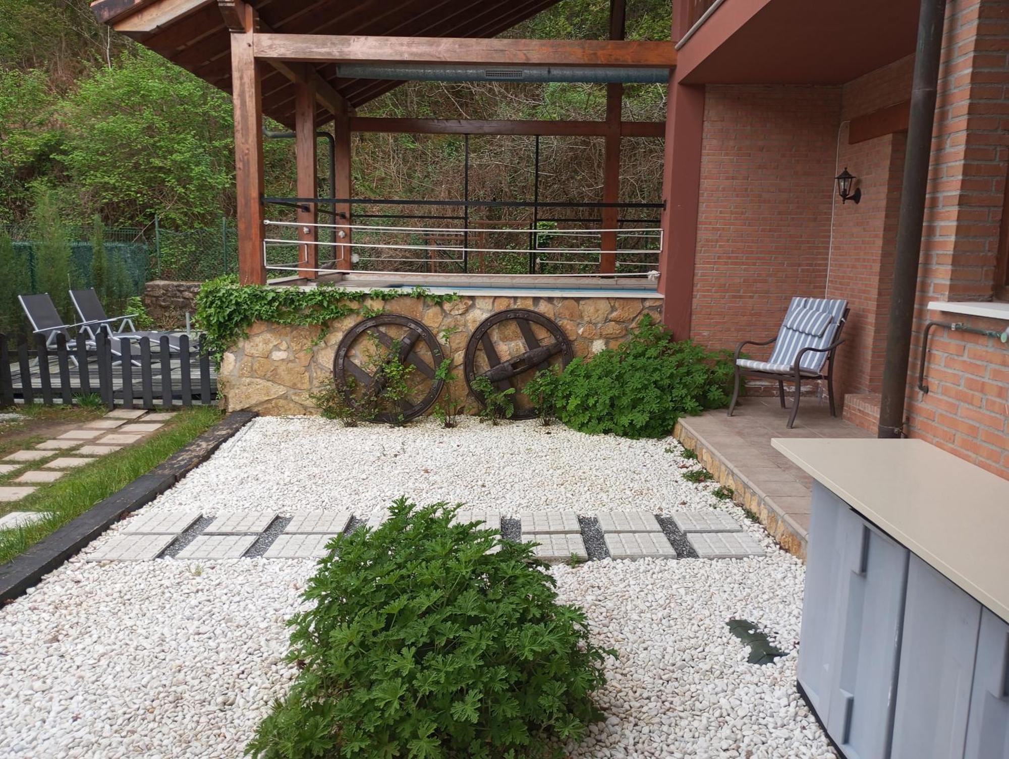La Casa Malvarrosa Ampuero Exteriör bild