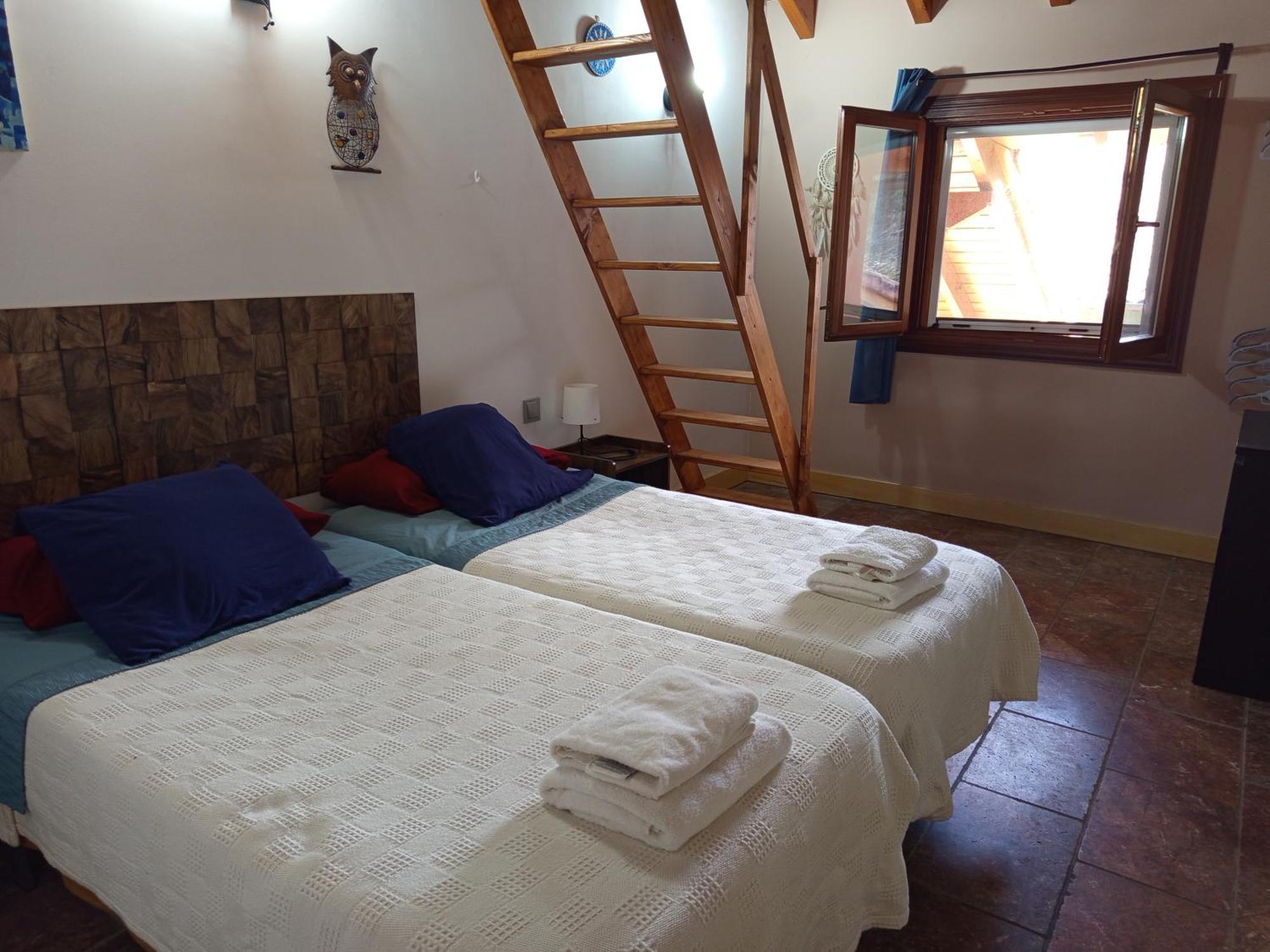 La Casa Malvarrosa Ampuero Exteriör bild